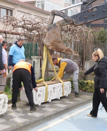 3D YAZICIYLA ÜRETİLEN BANKLAR SAHİLDE YERİNİ ALDI