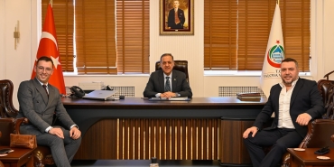 Yalova Lova Otel Yönetiminden Vali Usta’ya Hayırlı Olsun Ziyareti