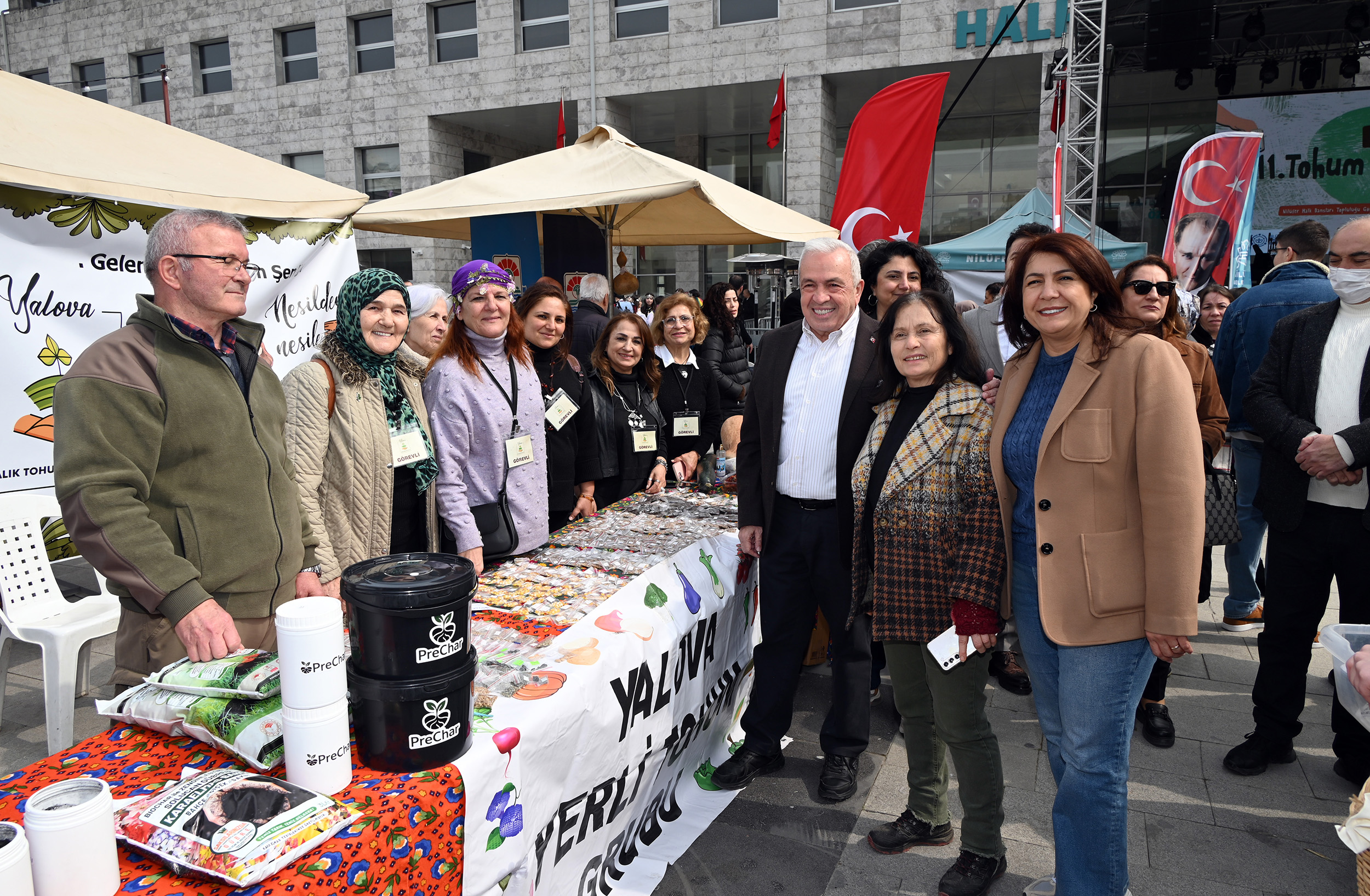 TOHUM TAKAS ŞENLİĞİ’NDE YALOVA STANDINA YOĞUN İLGİ 7 TOHUM TAKAS ŞENLİĞİ’NDE YALOVA STANDINA YOĞUN İLGİ