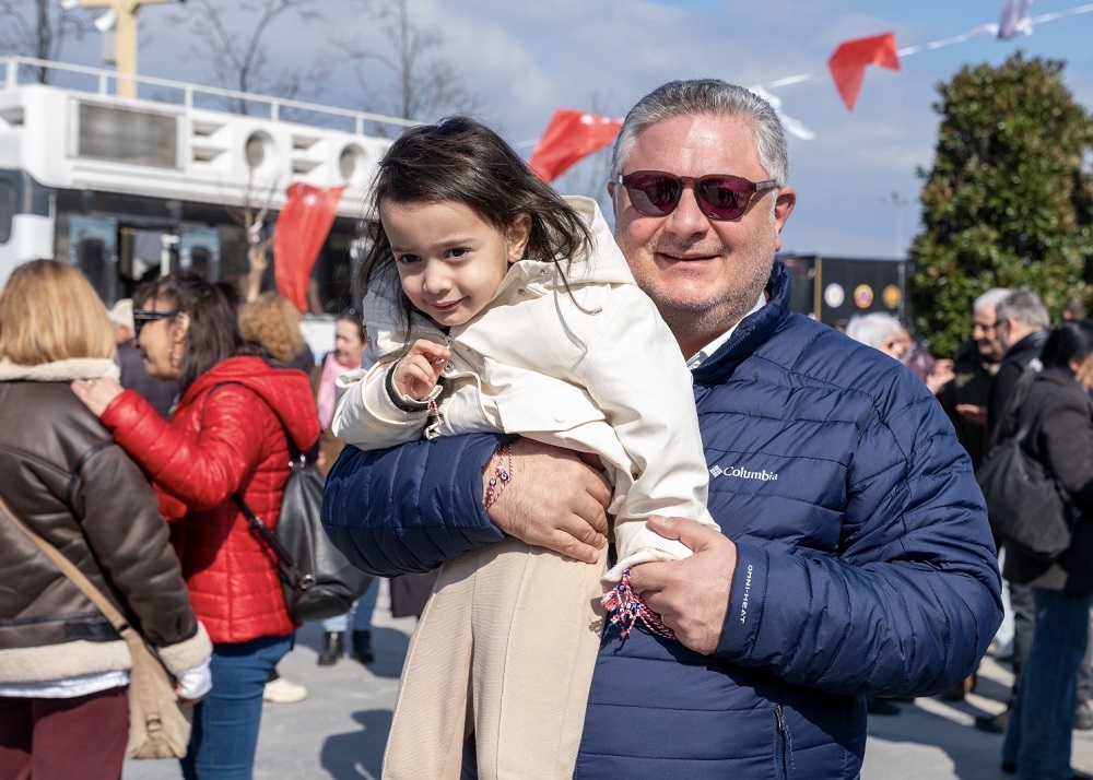 Yalova’da Marteniçka Coşkusu: Başkan Mehmet Gürel’den Birlik ve Dayanışma Mesajı 6 Yalova’da Marteniçka Coşkusu: Başkan Mehmet Gürel’den Birlik ve Dayanışma Mesajı