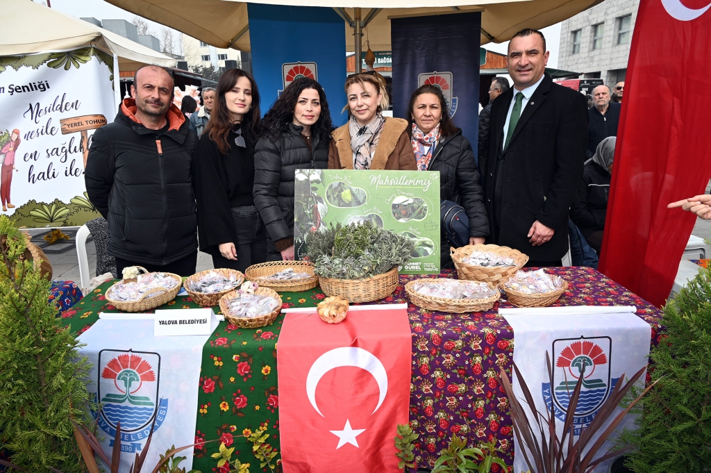TOHUM TAKAS ŞENLİĞİ’NDE YALOVA STANDINA YOĞUN İLGİ