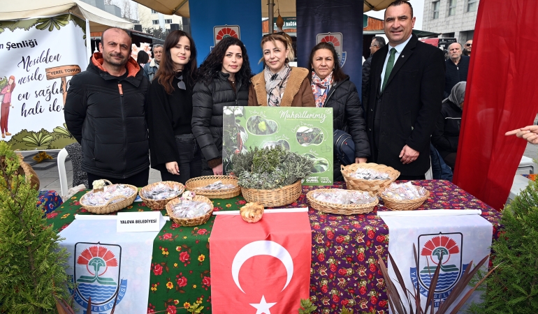 TOHUM TAKAS ŞENLİĞİ’NDE YALOVA STANDINA YOĞUN İLGİ 6 TOHUM TAKAS ŞENLİĞİ’NDE YALOVA STANDINA YOĞUN İLGİ