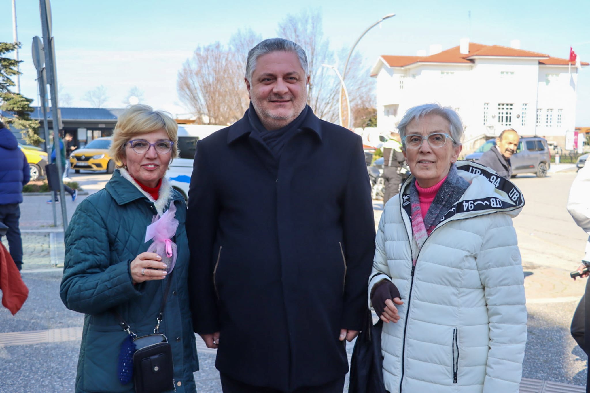 YALOVA BELEDİYESİ’NDEN 8 MART’TA KADINLARA ANLAMLI HEDİYE 5 YALOVA BELEDİYESİ’NDEN 8 MART’TA KADINLARA ANLAMLI HEDİYE