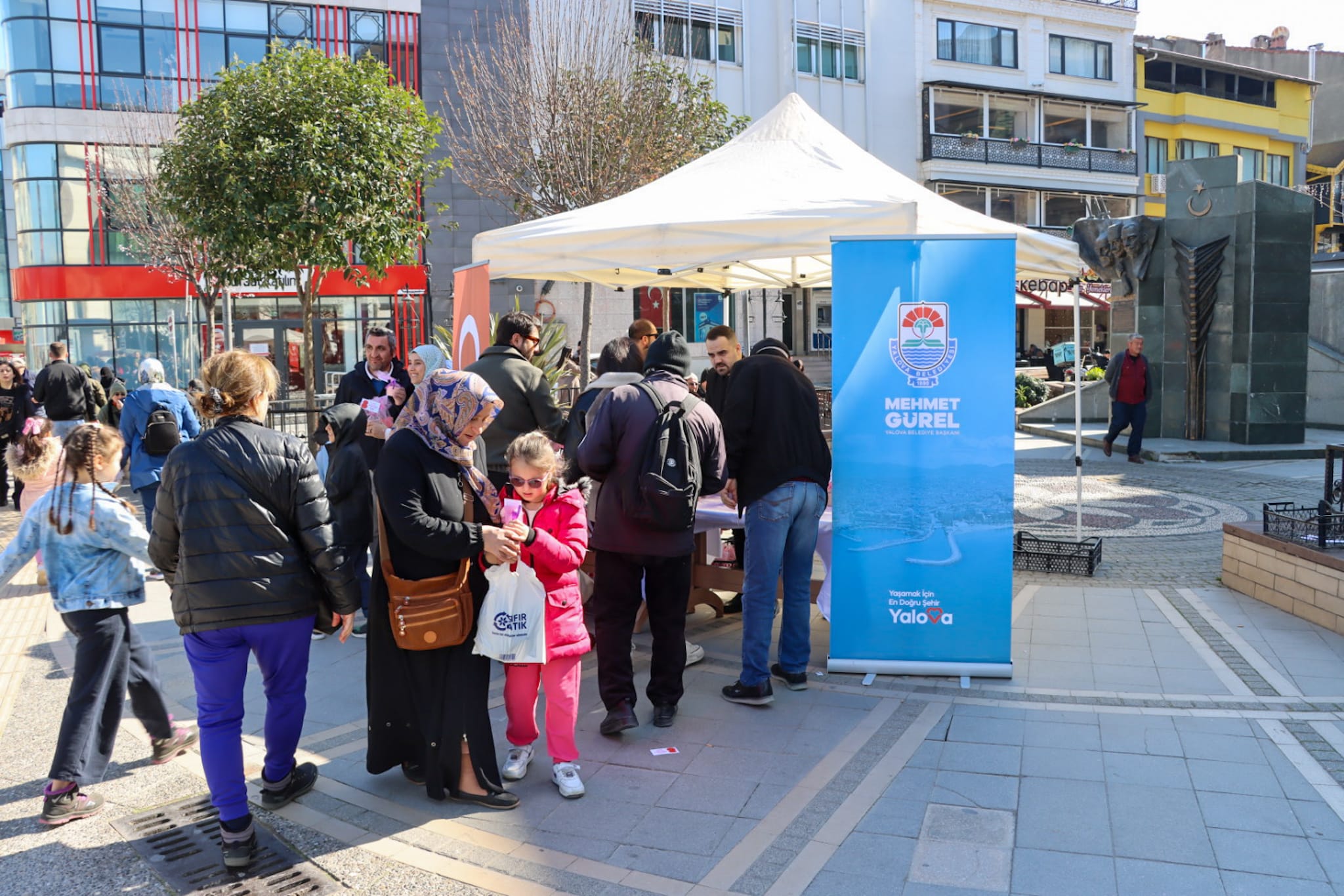 YALOVA BELEDİYESİ’NDEN 8 MART’TA KADINLARA ANLAMLI HEDİYE 4 YALOVA BELEDİYESİ’NDEN 8 MART’TA KADINLARA ANLAMLI HEDİYE