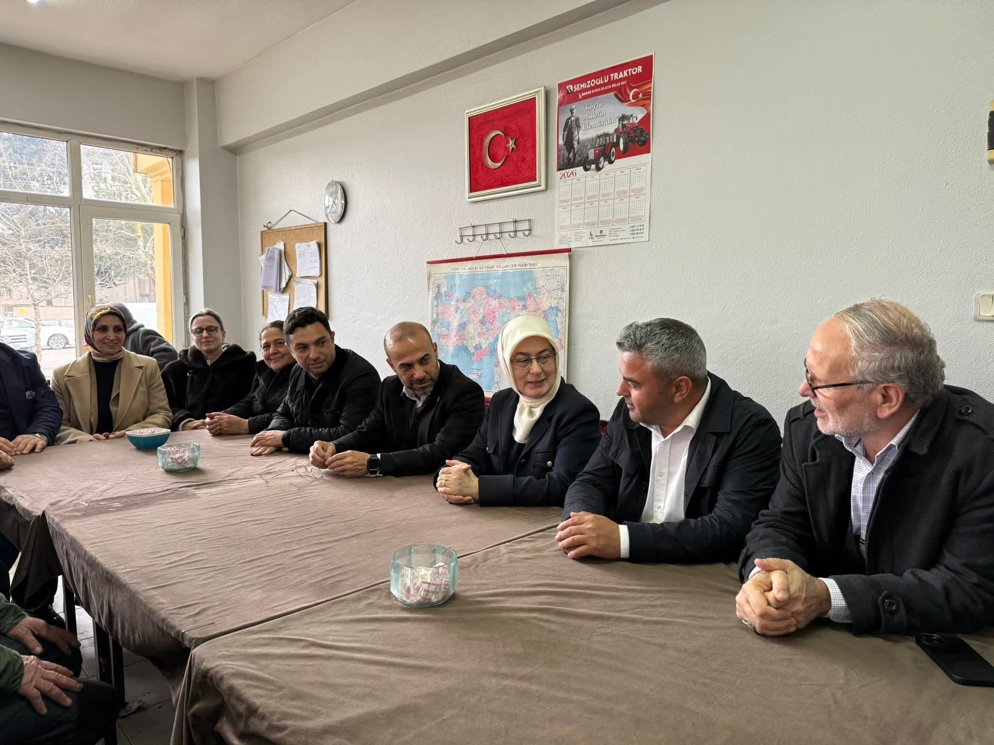 Yalova AK Parti Teşkilatı Taşköprü ve Çevre Köylerde Bayramlaşma Programı Gerçekleştirdi, Taziye Ziyaretinde Bulundu