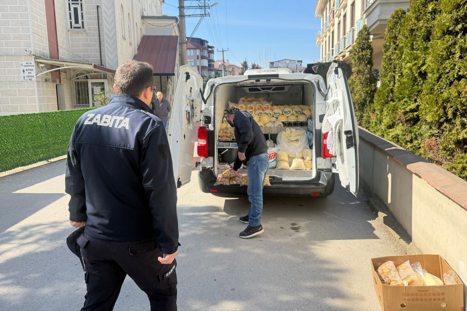 ÇİFTLİKKÖY ZABITASINDAN SEYYAR SATICILARA GEÇİT YOK