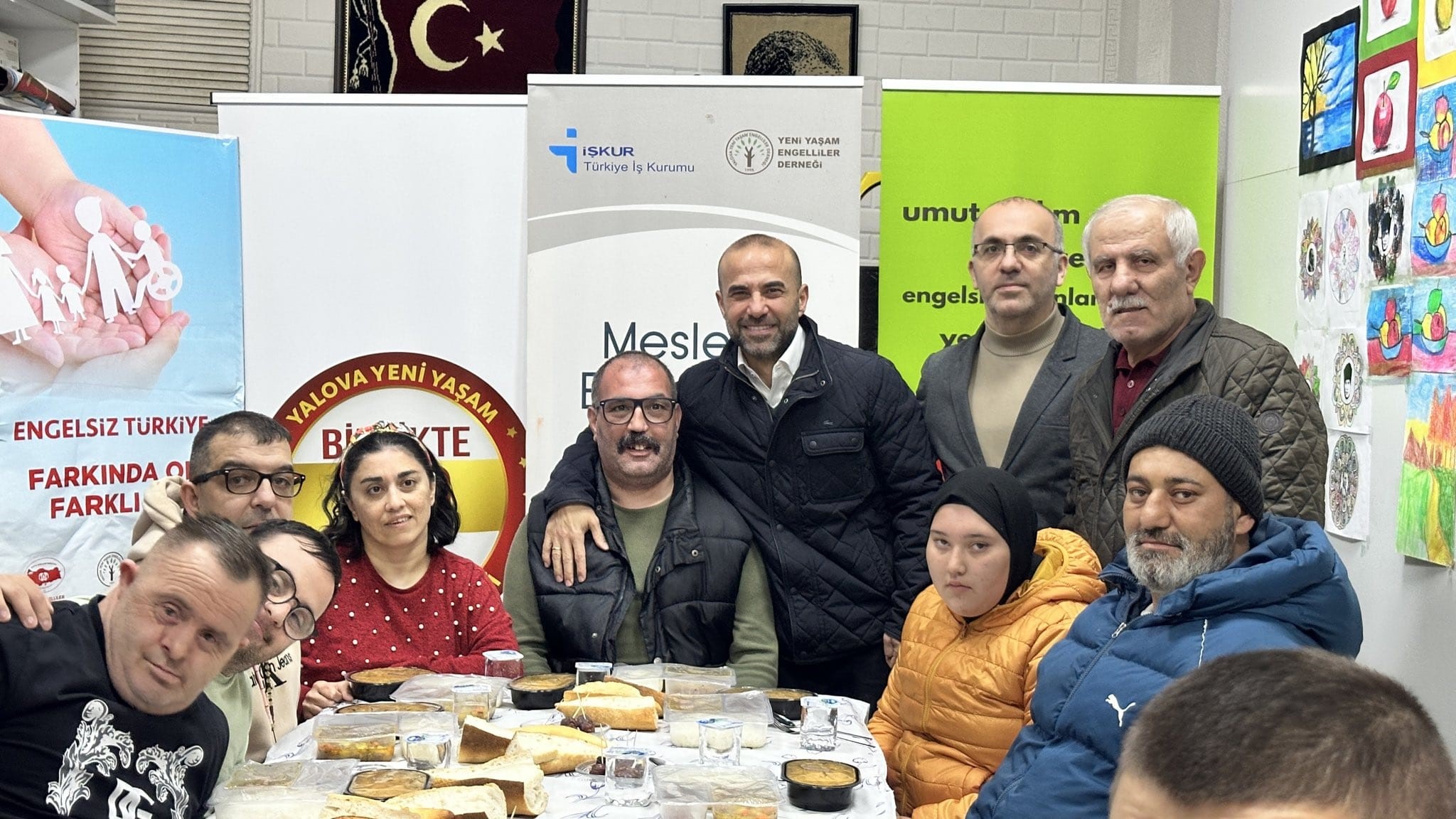 AK Parti Yalova Teşkilatı Engelli Bireyler ve Aileleri İle İftar Sofrasında Buluştu