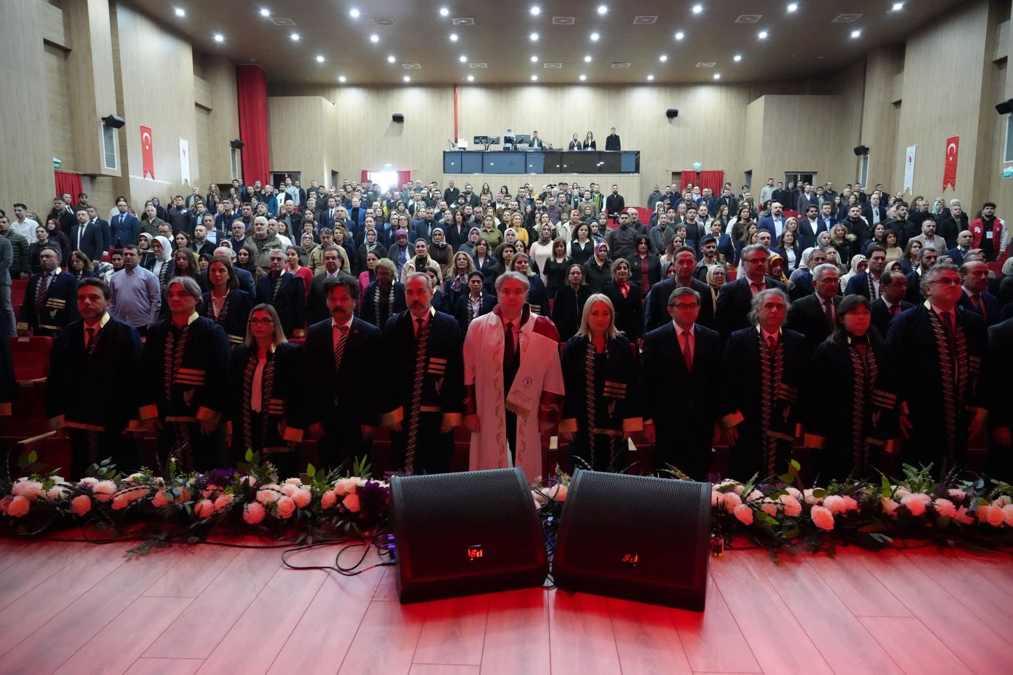Yalova Üniversitesi 2025 Yılı Performans ve Kalite Ödülleri Sahiplerini Buldu 4 Yalova Üniversitesi 2025 Yılı Performans ve Kalite Ödülleri Sahiplerini Buldu