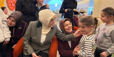 Yalova’da “Arife Çiçekleri” Programı: Çocukların Bayram Sevinci Yüzleri Güldürdü