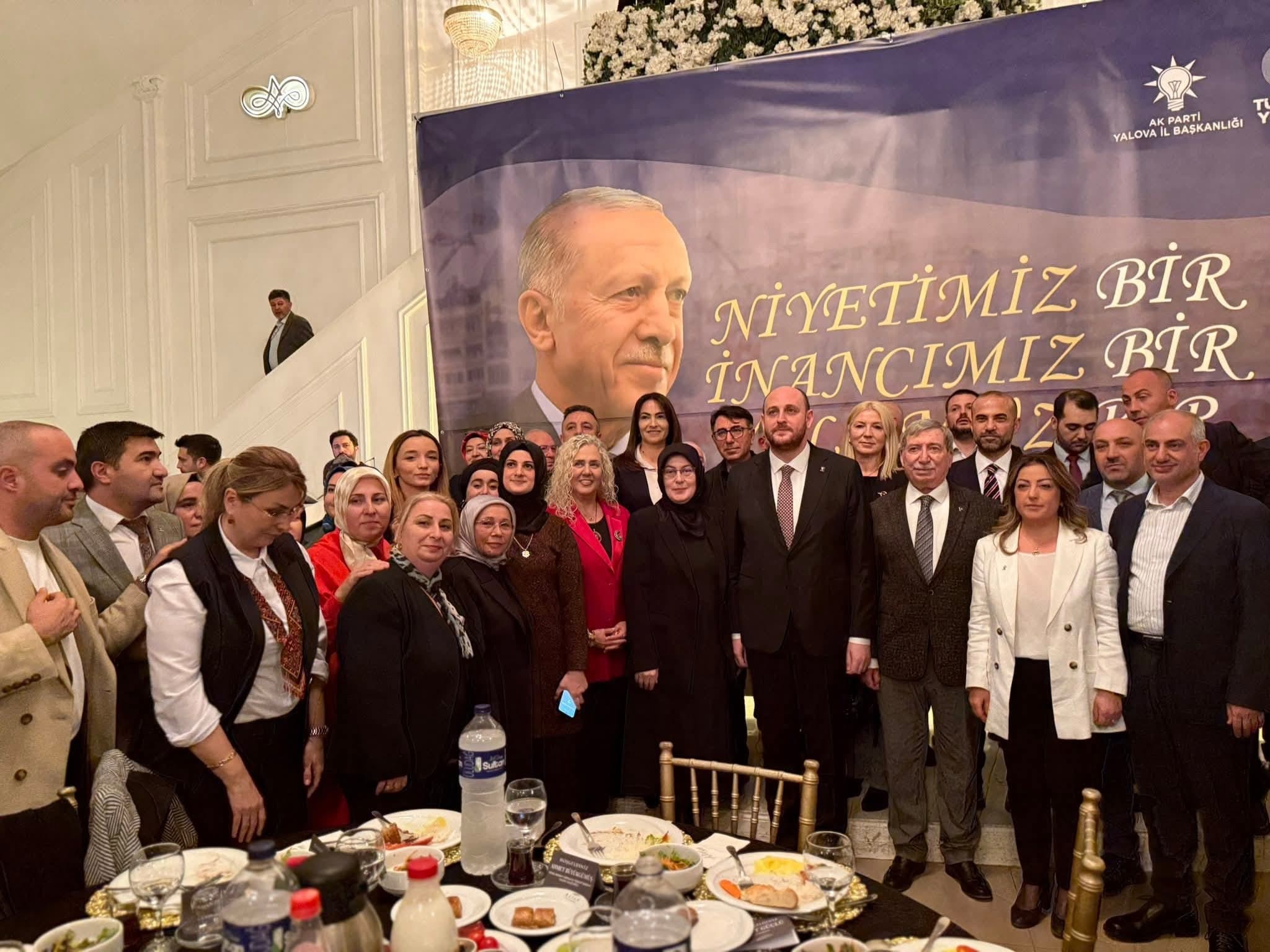 Yalova’da AK Parti Teşkilatı İftar Sofrasında Buluştu: Birlik ve Kardeşlik Mesajı