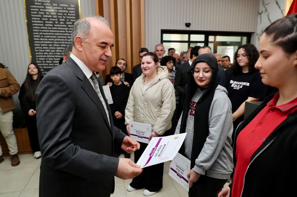 Ordu’da “İstiklalin ve İstikbalin Işığında Mehmet Akif Ersoy ve Safahat” Sergisi Açıldı