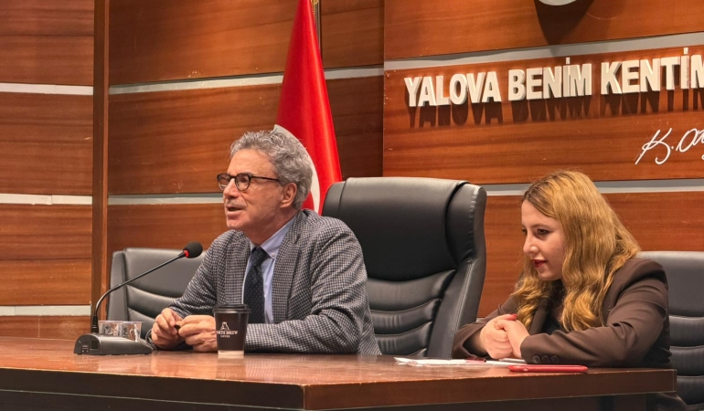 YALOVA BELEDİYESİ FELSEFE ÜZERİNE KONFERANS GERÇEKLEŞTİRDİ