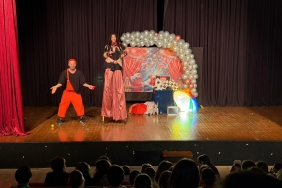 MİNİ SİRK ÇOCUKLARI EĞLENDİRDİ