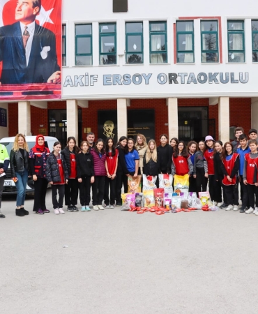 ÖĞRENCİLERDEN TAKDİR EDİLECEK DUYARLILIK