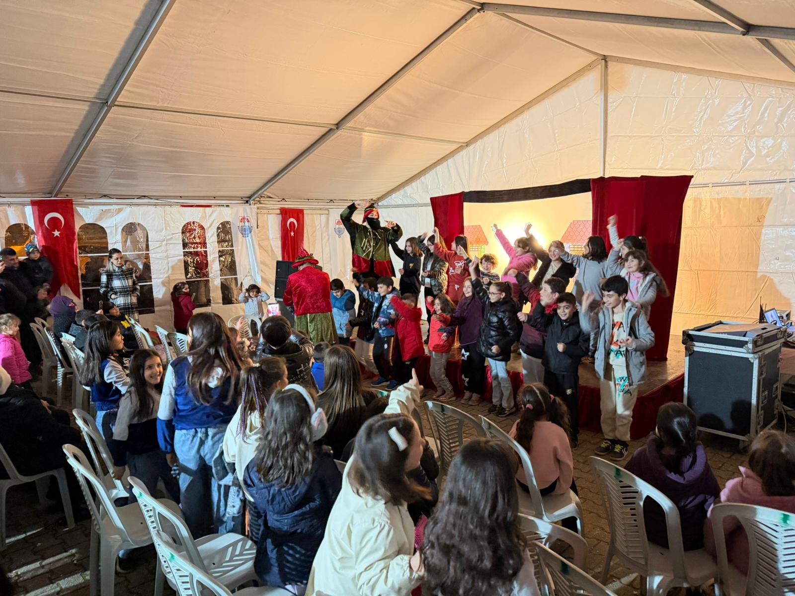 PAŞAKENT’TE GELENEKSEL GÖLGE OYUNU COŞKUSU