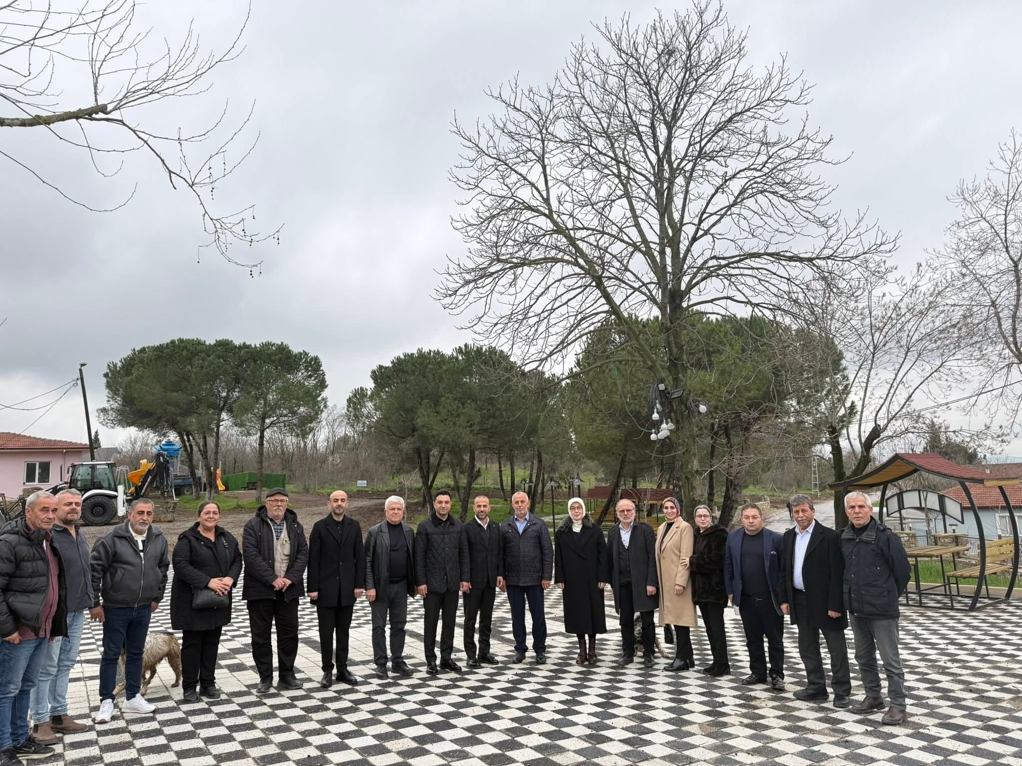 Yalova AK Parti Teşkilatı Taşköprü ve Çevre Köylerde Bayramlaşma Programı Gerçekleştirdi, Taziye Ziyaretinde Bulundu