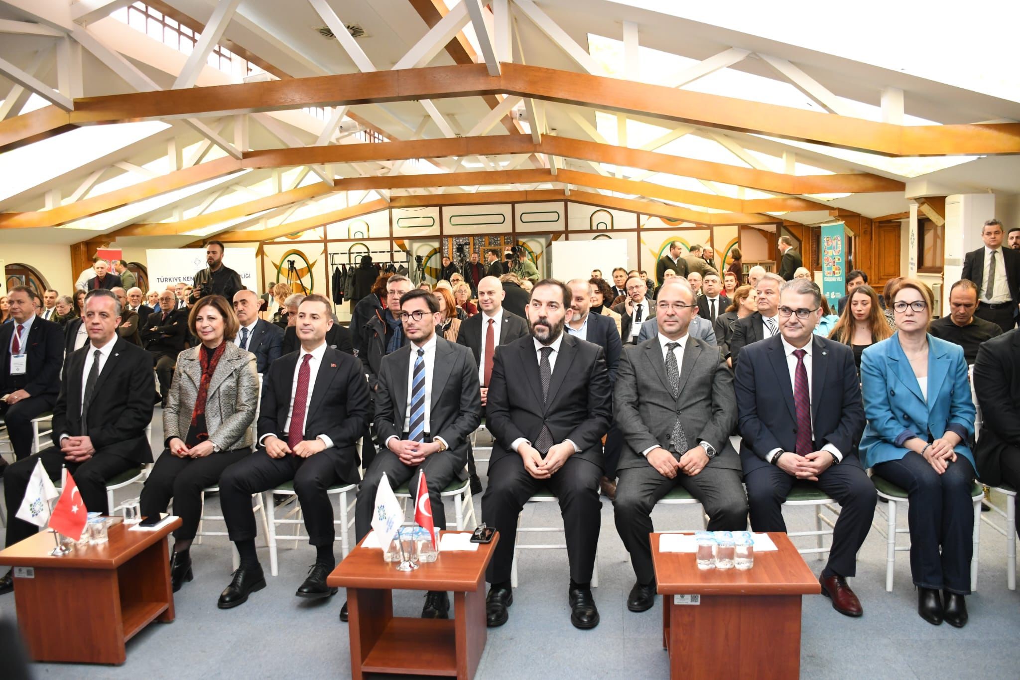 Türkiye Kent Konseyleri Birliği’nde Bayrak Değişimi: Yeni Dönem Başkanı Ahmet Kapanoğlu Oldu