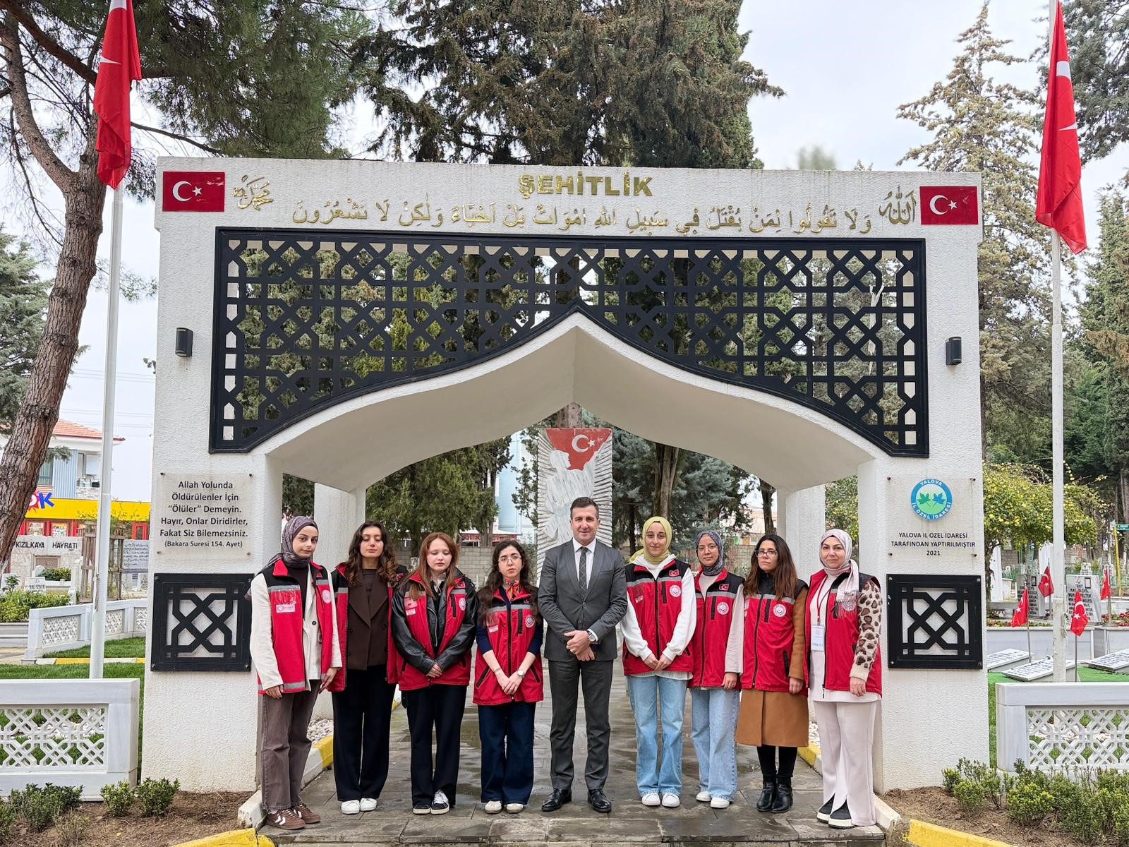 Yalova’da Aziz Şehitlerimizin Kabirleri Kayıt Altına Alınıyor