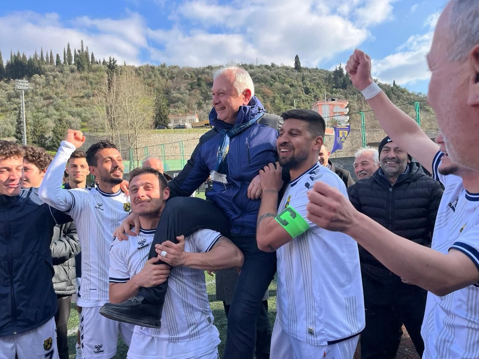 Karamürselspor’dan Kritik Galibiyet! Alperen Topçular Röveşata Golle Sahneye Çıktı