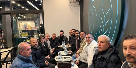 YALOVA’DA İFTAR BULUŞMASI: MİLLETVEKİLİ MELİHA AKYOL ESNAF VE VATANDAŞLARLA BİR ARAYA GELDİ