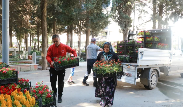 ÇİFTLİKKÖY BAYRAMA HAZIR