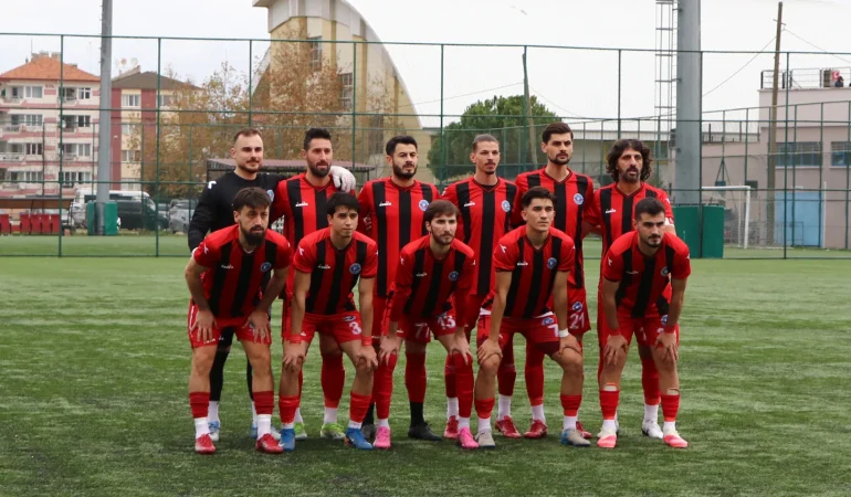 LİDER ÇİFTLİKKÖY’DEN 6 GOLLÜ ZAFER (6-1)