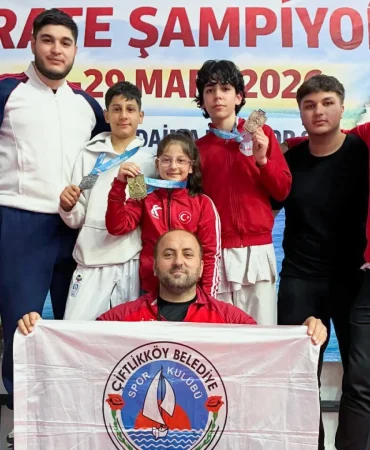 ÇİFTLİKKÖY KARATECİLERİ ŞAMPİYONLUKLARA DOYMUYOR