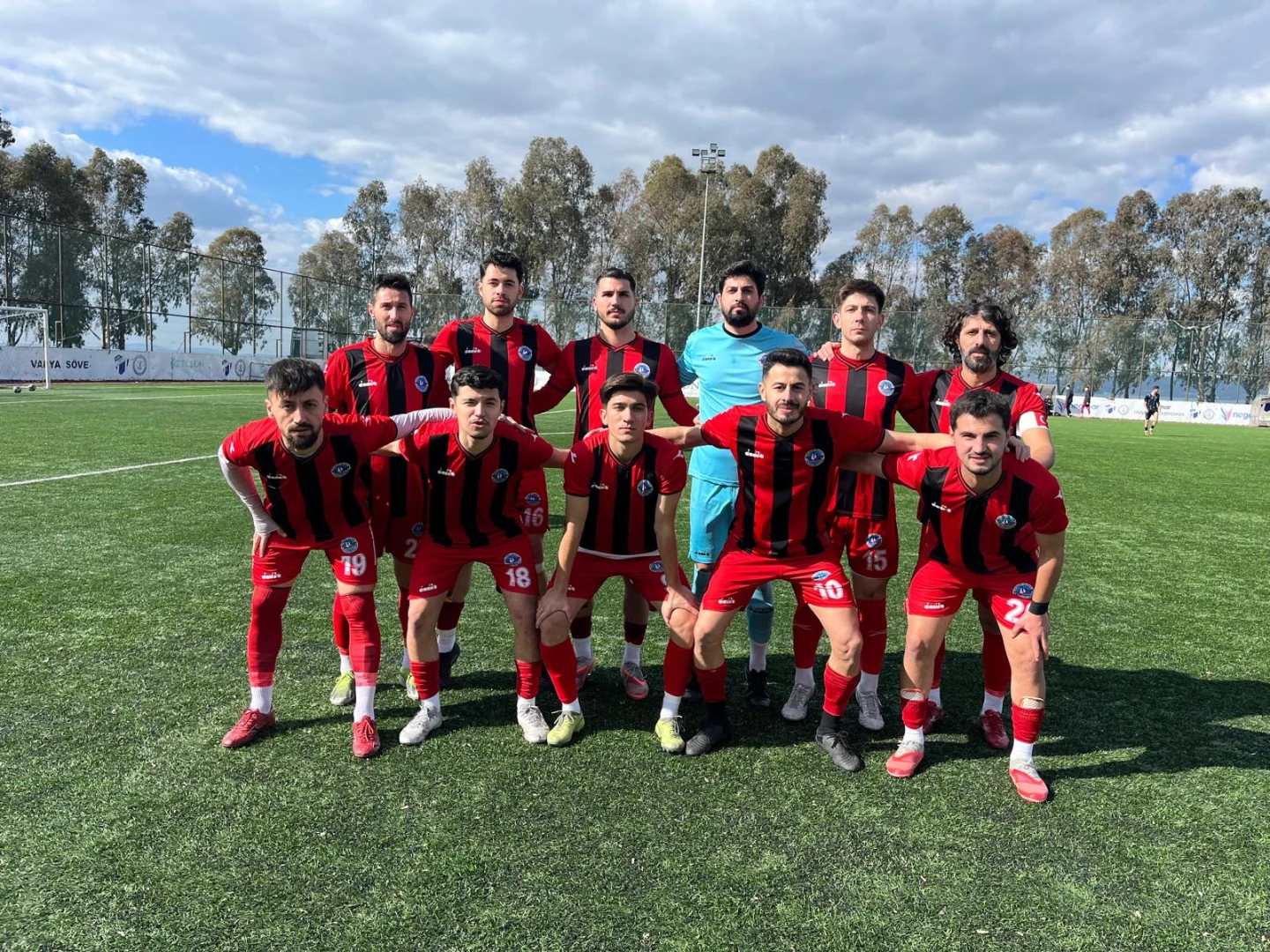 ÇİFTLİKKÖY’DEN ŞAMPİYONLUK YOLUNDA 8 FARKLI GALİBİYET (9-1)