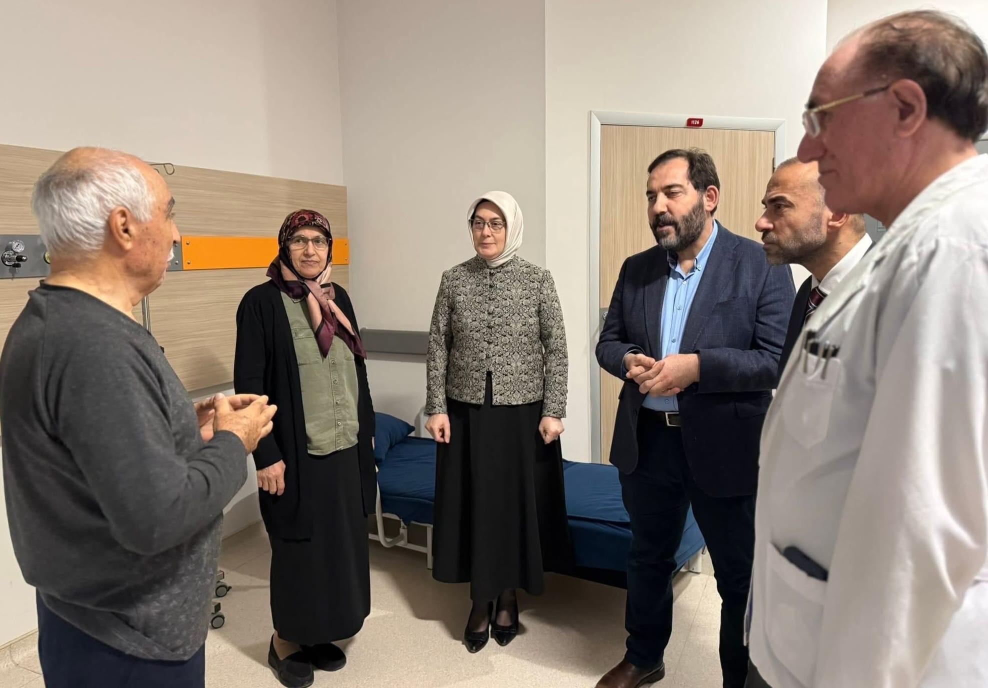 Meliha Akyol’dan Yalova Eğitim ve Araştırma Hastanesi’ne Anlamlı Ziyaret 5 Meliha Akyol’dan Yalova Eğitim ve Araştırma Hastanesi’ne Anlamlı Ziyaret