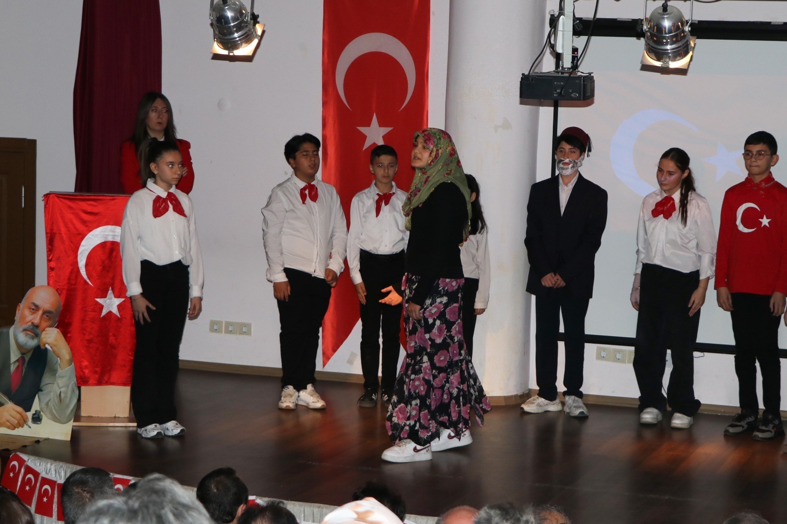 ÇİFTLİKKÖY’DE İSTİKLAL MARŞI’NIN 105. YILI ETKİNLİKLERİ YAPILDI