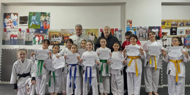 Teşvikiye’de Karate Gururu: Kuşak Sınavını Başarıyla Tamamlayan Sporcular Diplomalarını Aldı