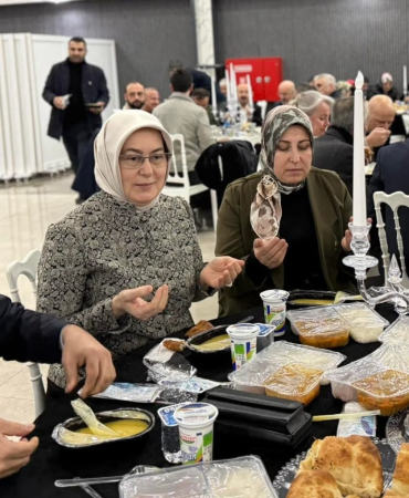 AK Parti Çiftlikköy Teşkilatı Geleneksel İftar Sofrasında Buluştu