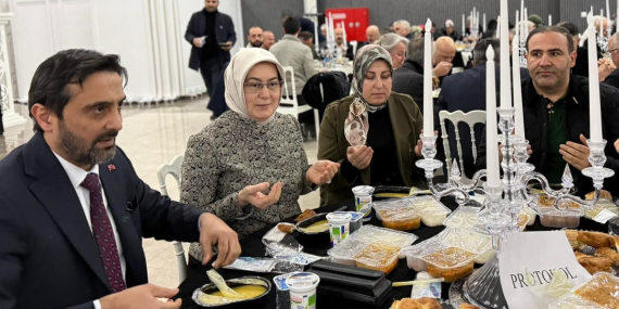 AK Parti Çiftlikköy Teşkilatı Geleneksel İftar Sofrasında Buluştu