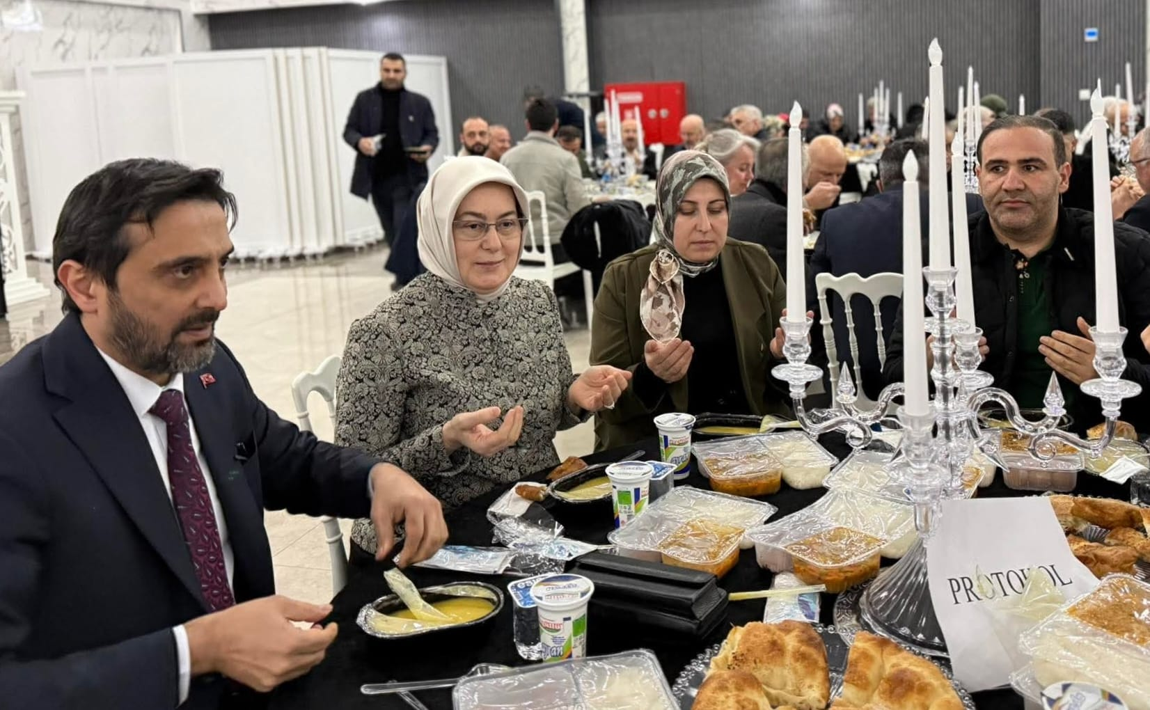 AK Parti Çiftlikköy Teşkilatı Geleneksel İftar Sofrasında Buluştu