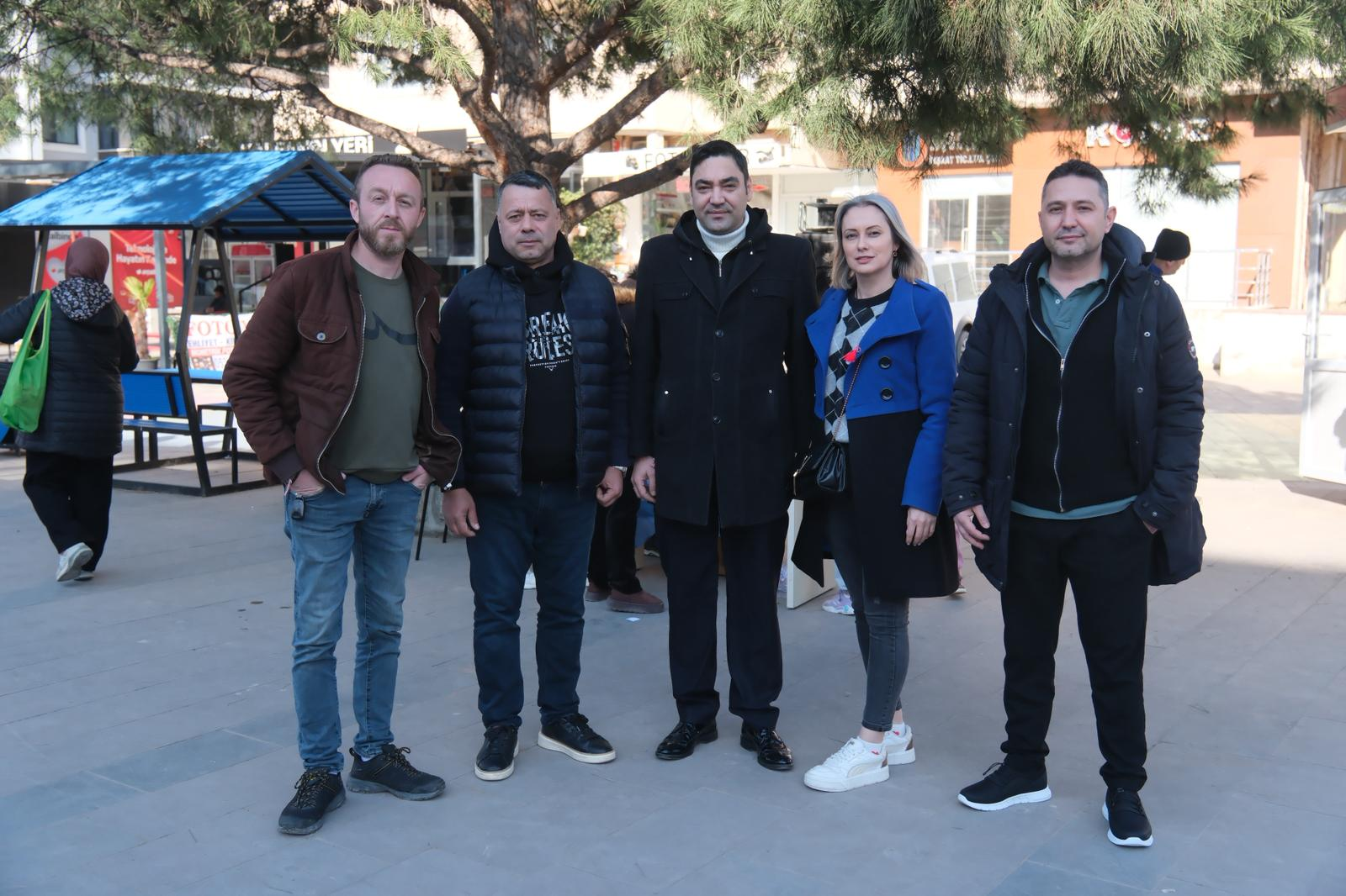 BAŞKAN YELE'DEN ÇİFTLİKKÖYLÜLERE MARTENİÇKA HEDİYESİ