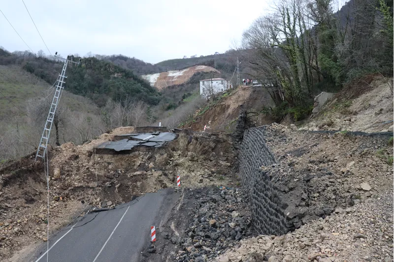 Ordu’da Heyelan Alarmı: Vali Muammer Erol Sahada İncelemelerde Bulundu