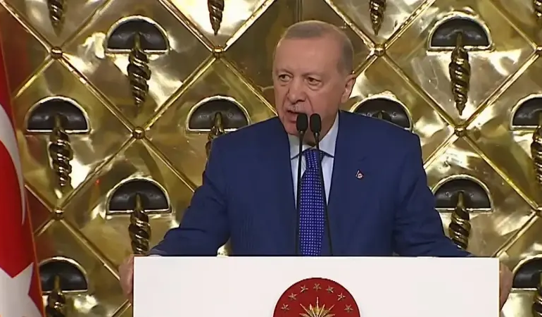AK Parti Yalova Milletvekili Meliha Akyol, TBMM’de Cumhurbaşkanı Erdoğan’ın Katıldığı İftar Programına Katıldı