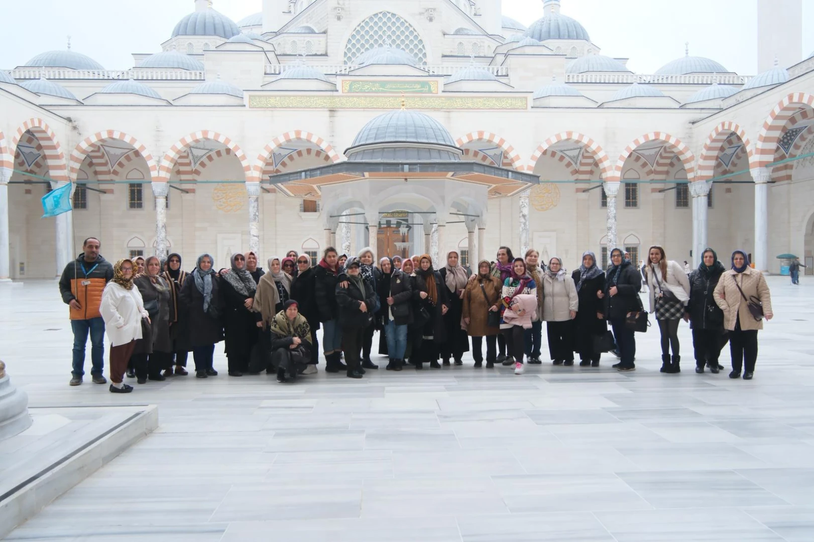 ÇİFTLİKKÖYLÜ KADINLAR İSTANBUL CAMİLERİ TURU’NDA
