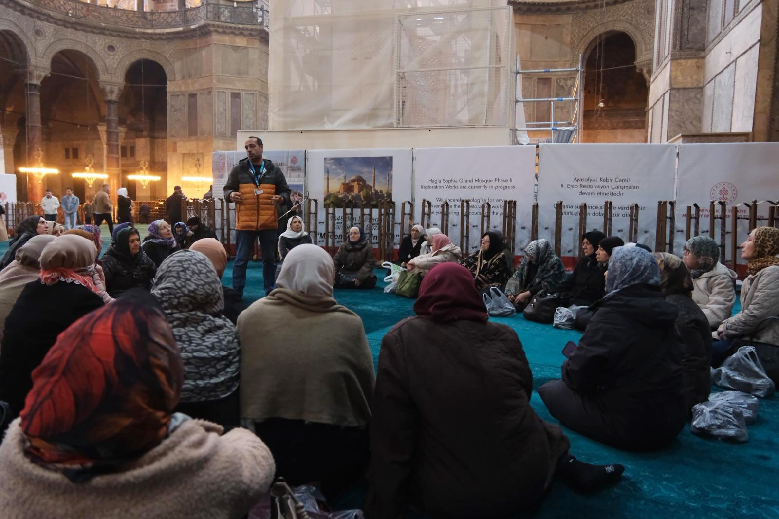 ÇİFTLİKKÖYLÜ KADINLAR İSTANBUL CAMİLERİ TURU’NDA 7 ÇİFTLİKKÖYLÜ KADINLAR İSTANBUL CAMİLERİ TURU’NDA
