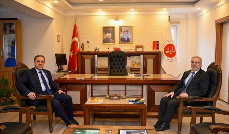 Yalova Valisi Usta’dan İl Müftülüğü’ne İade-i Ziyaret: Hizmet Kapasitesi Masaya Yatırıldı 1 Yalova Valisi Usta’dan İl Müftülüğü’ne İade-i Ziyaret: Hizmet Kapasitesi Masaya Yatırıldı