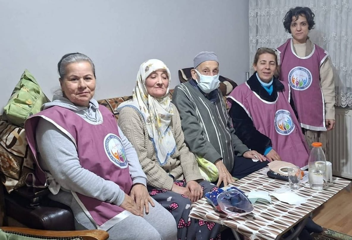 “Gönülden Gönüle Bir Köprü”: Kanser Hastalarına Moral Ziyaretleri Umut Oluyor