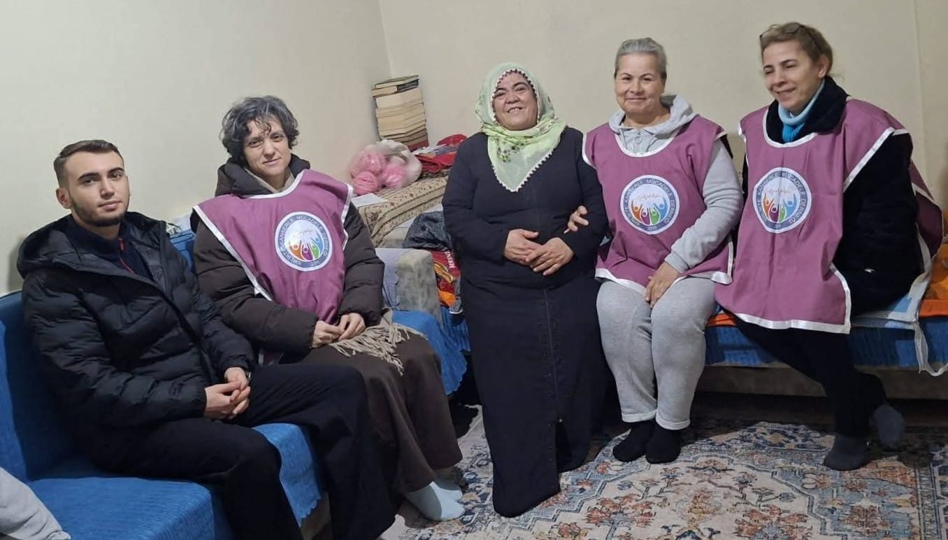 “Gönülden Gönüle Bir Köprü”: Kanser Hastalarına Moral Ziyaretleri Umut Oluyor