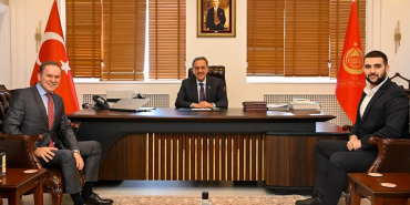 Atakent Hastanesi Yönetiminden Vali Usta’ya Hayırlı Olsun Ziyareti