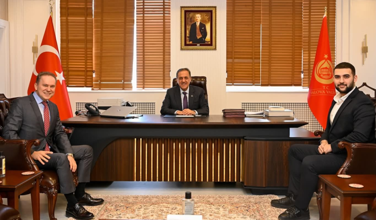 Atakent Hastanesi Yönetiminden Vali Usta’ya Hayırlı Olsun Ziyareti