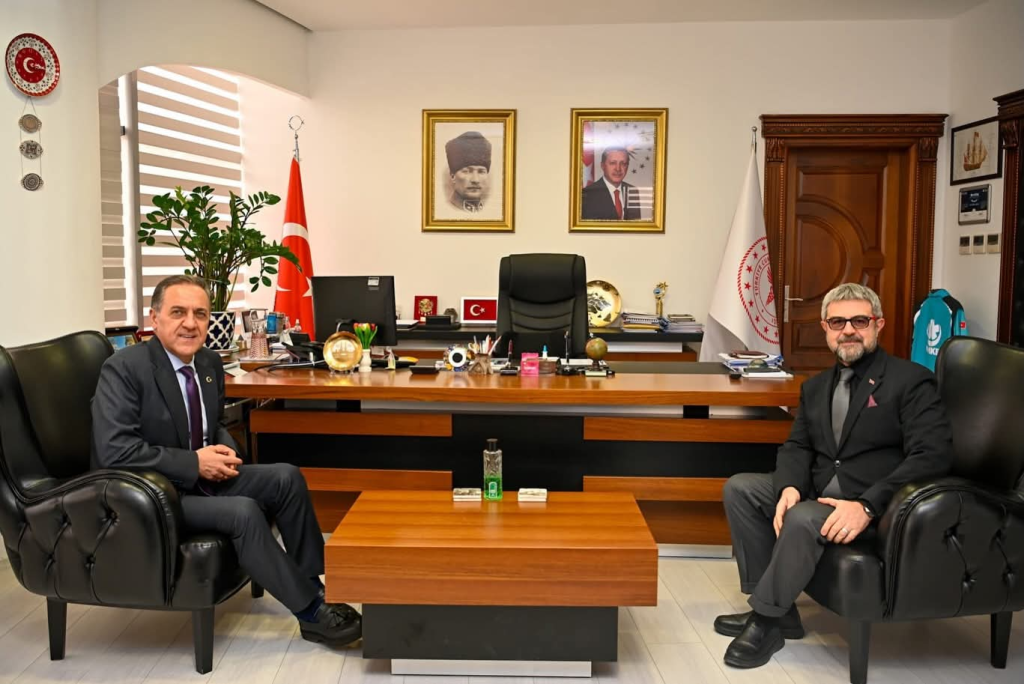 Yalova Valisi Dr. Ahmet Hamdi Usta’dan İl Sağlık Müdürlüğü’ne Ziyaret: “Sağlık Hizmetlerinde Türkiye Ortalamasının Üzerindeyiz”