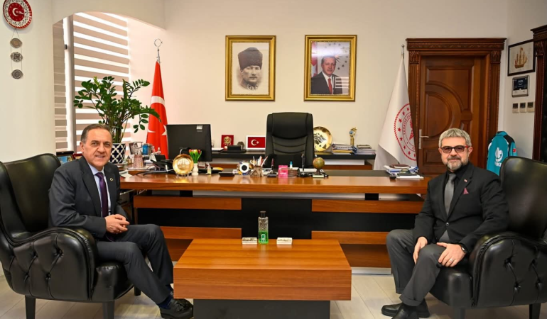 Yalova Valisi Dr. Ahmet Hamdi Usta’dan İl Sağlık Müdürlüğü’ne Ziyaret: “Sağlık Hizmetlerinde Türkiye Ortalamasının Üzerindeyiz”