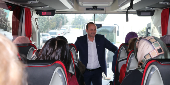 ÇİFTLİKKÖYLÜ KADINLARI CAMİLER TURUNA BAŞKAN YELE YOLCULADI