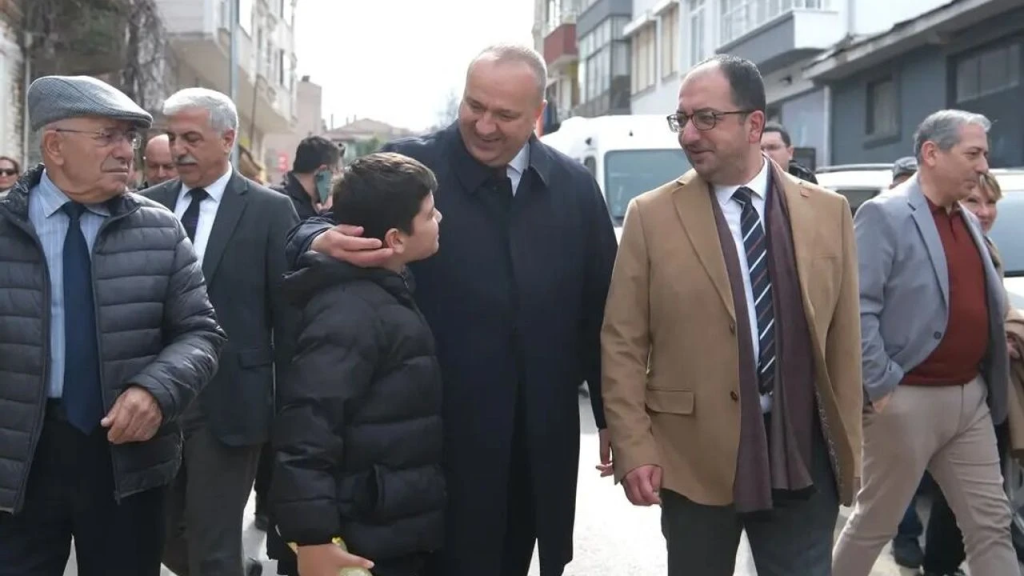 Erdem Doğancı’dan Çınarcık Esnafına Ziyaret: “Bu Yolda Asla Yalnız Değilsiniz”