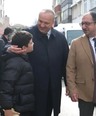 Erdem Doğancı’dan Çınarcık Esnafına Ziyaret: “Bu Yolda Asla Yalnız Değilsiniz”