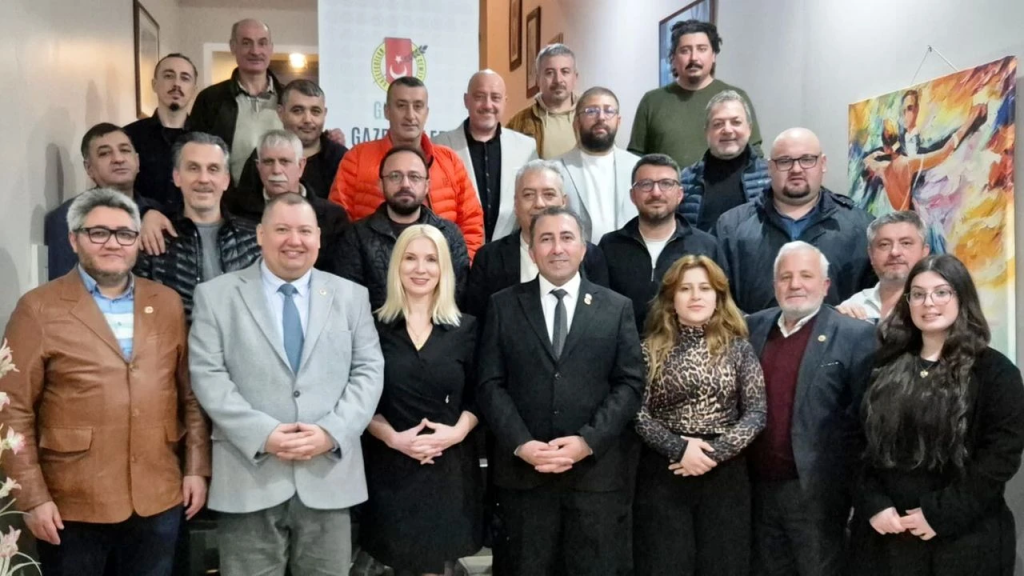 Gemlik Gazeteciler Cemiyeti Üyeleri İftar Sofrasında Buluştu